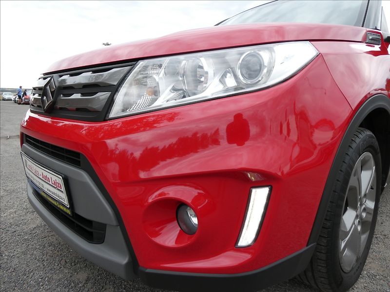 Suzuki Vitara 1,6 VVTi AUTOMAT,serviska,závě - fotka 4 z 50
