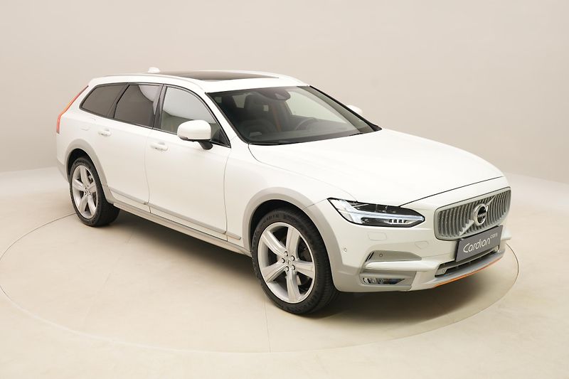 Volvo V90 CC T6 AWD OCEAN RACE AUT CZ - fotka 16 z 57