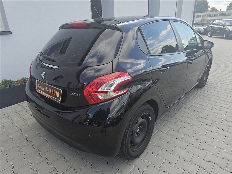 Peugeot 208 1,2 i Actice klima - fotka 7 z 40