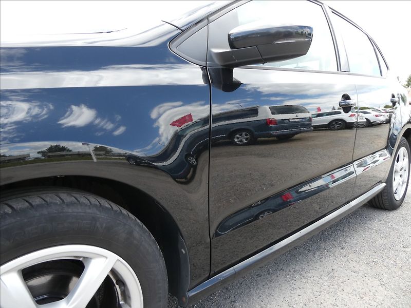 Volkswagen Polo 1,2 i 51kW 2x kola, po servise - fotka 14 z 42