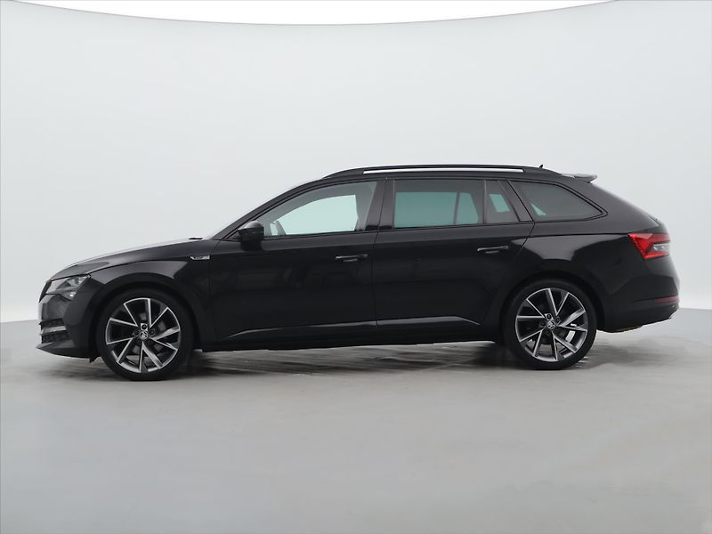 Škoda Superb 2,0 TDI 140kW DSG Sportline - fotka 4 z 36