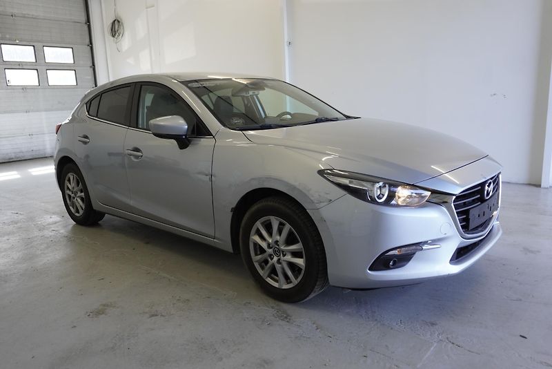 Mazda 3 2,0I SKYACTIV-G - fotka 3 z 25