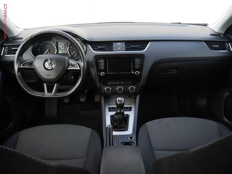 Škoda Octavia (2016) 2.0 TDi 4x4, ČR, Ambition - fotka 8 z 15