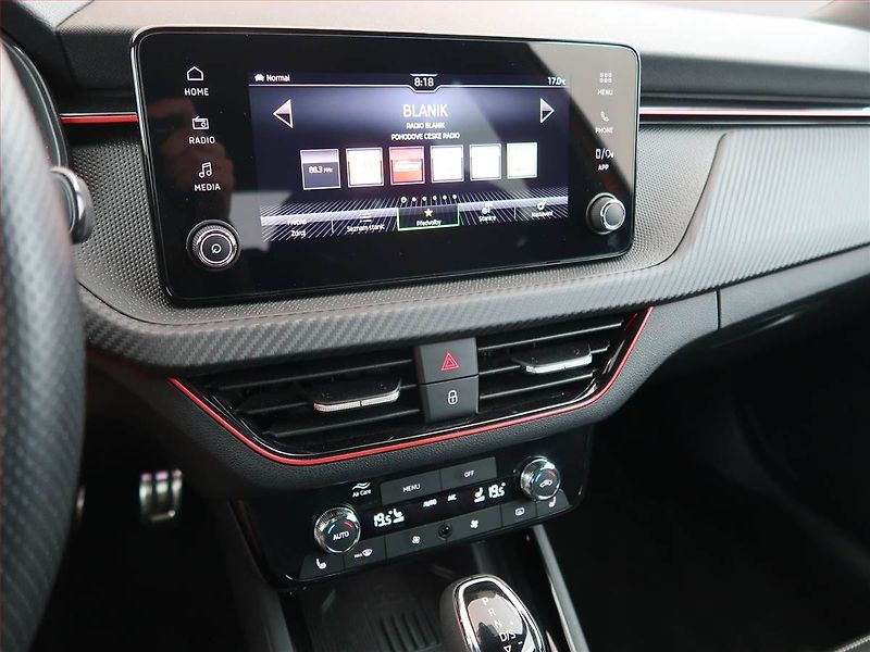 Škoda Kamiq (2024) 1.0 TSI - fotka 12 z 23