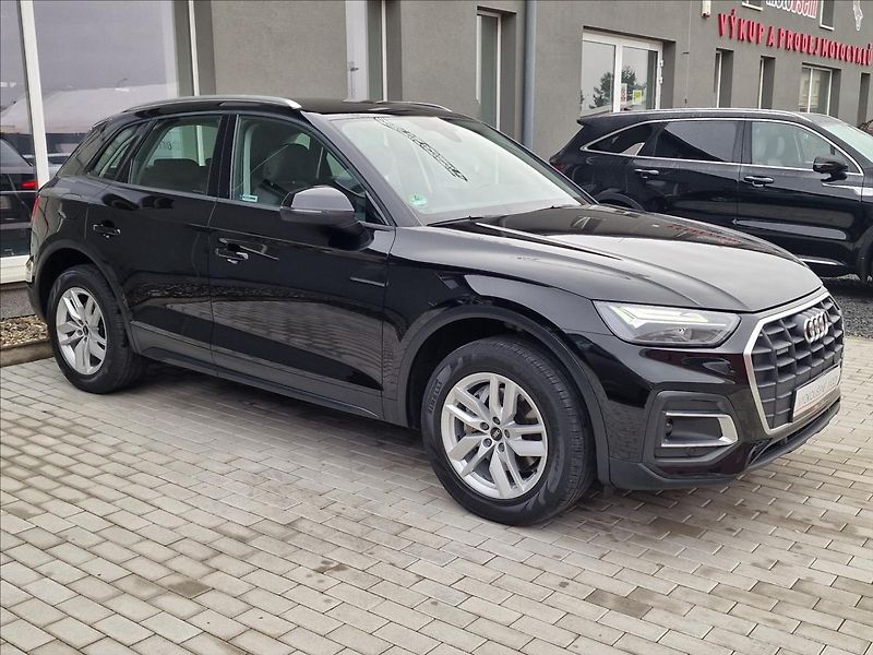 Audi Q5 40 TDI Quattro S Tronic,1.Maj - fotka 2 z 50