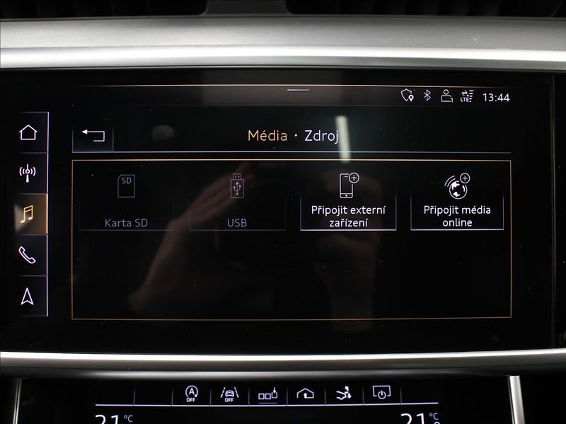 Audi A7 3,0 50TDi S-line Pano.B&O.Pamě - fotka 11 z 30
