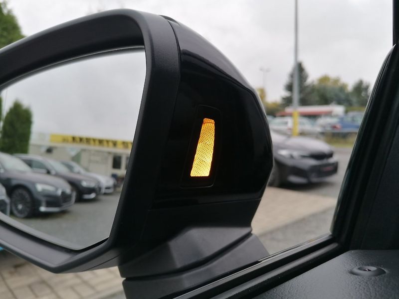 Audi Q3 (2022) SPORTBACK 2.0 35TDi S-Tronic - fotka 23 z 34