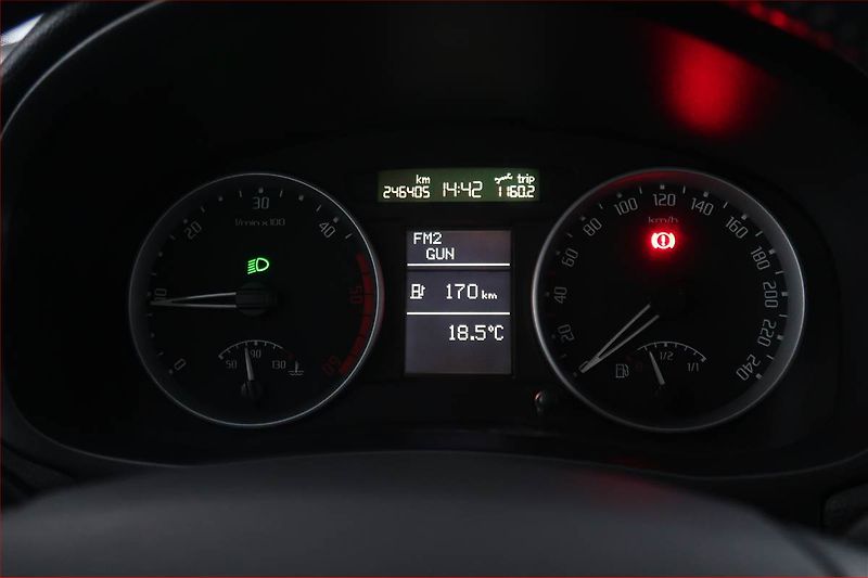 Škoda Fabia (2008) Ambition 1.4 TDI, nová STK - fotka 11 z 14