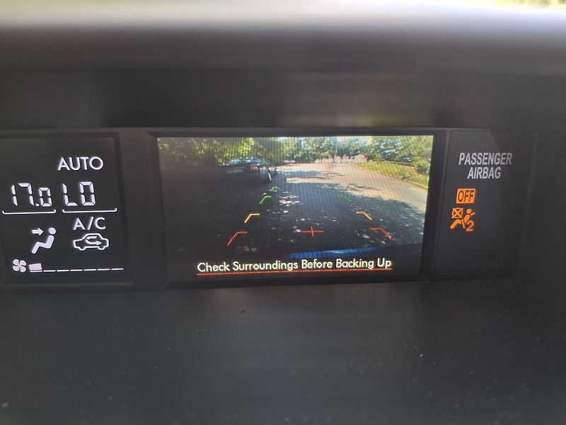 Subaru Forester 2.0 4x4 FACELIT  Rezervace  - fotka 40 z 46