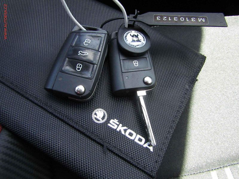Škoda Kamiq (2021) 1.5 TSi, ČR, DSG, navi, LED - fotka 24 z 24