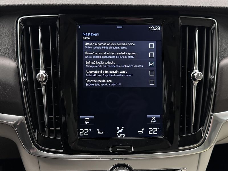 Volvo V90 CC D5 AWD PRO POLESTAR CZ AUT  - fotka 38 z 42