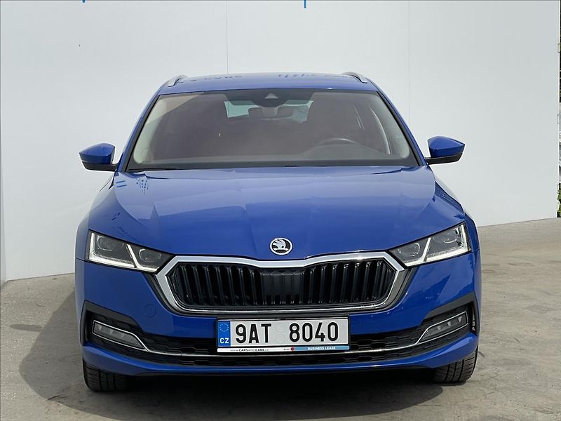 Škoda Octavia 2,0 TDI DSG Style Plus TAŽNÉ - fotka 21 z 22
