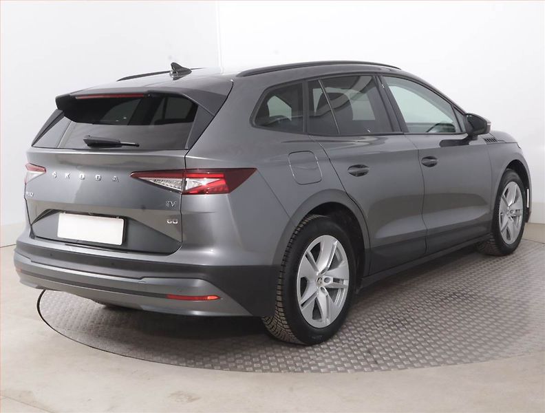 Škoda Enyaq (2023) 60 (62 kWh), SoH 89% - fotka 5 z 17