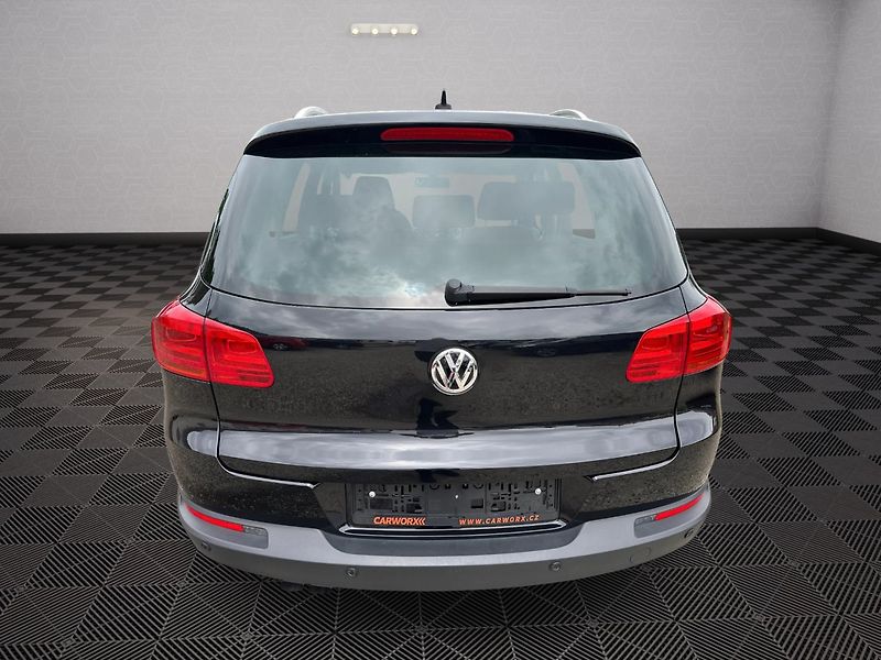 Volkswagen Tiguan (2015) 2.0TDI 4motion   Sport/Style - fotka 6 z 33