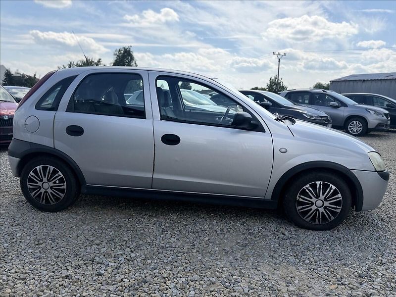 Opel Corsa 1,2 i KLIMA, PO STK - fotka 4 z 22