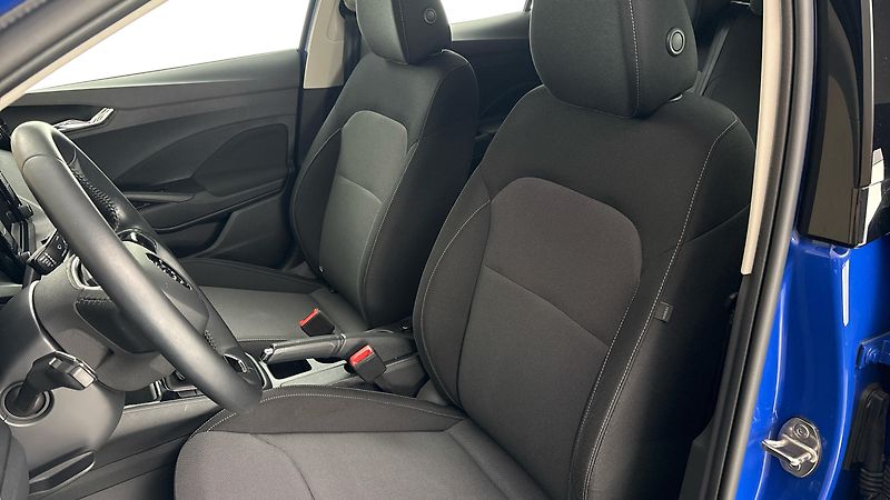 Škoda Fabia 1.0 TSI DSG Ambition - fotka 15 z 23