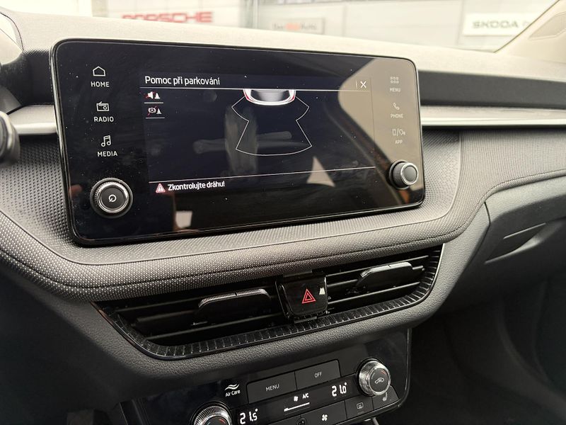 Škoda Fabia 1.0TSi 70kW Selection - fotka 19 z 23