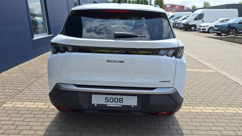 Peugeot 5008 (2025) ALLURE Hybrid 145 e-DCS6 - fotka 4 z 21