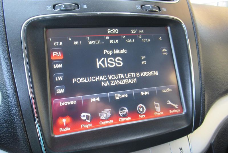 Fiat Freemont 2.0 MJT 4x4 AUTOMAT NAVIGACE - fotka 12 z 24