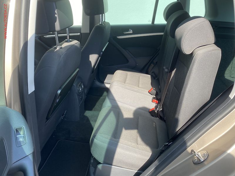 Volkswagen Tiguan (2013) 1.4 TSi, Sport, bixen, +kola - fotka 12 z 17