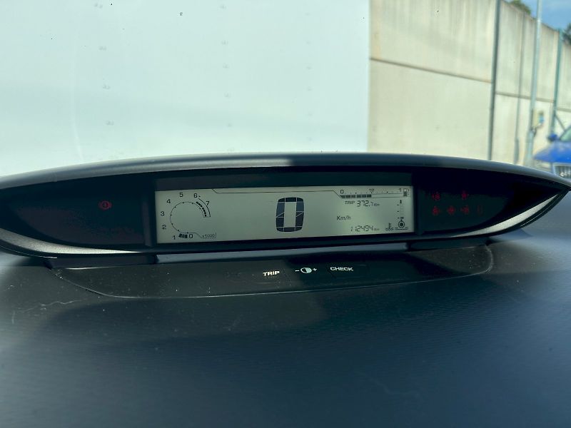 Citroën C4 (2009) 1.4i 16V 65kW - fotka 17 z 21