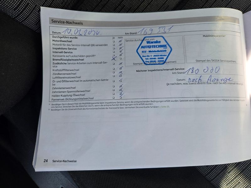 Škoda Octavia (2013) 2.0 TDI Serviska - fotka 28 z 31