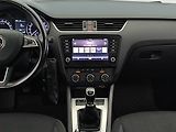 Škoda Octavia (2018) 1.6 TDI, Navi, Tempomat - náhled 12