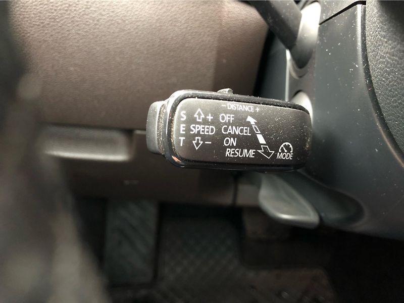 Škoda Octavia Combi 2,0 TDI DSG L&K 135 kW - fotka 17 z 30