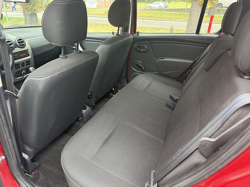 Dacia Sandero 1.5DCi - fotka 4 z 9