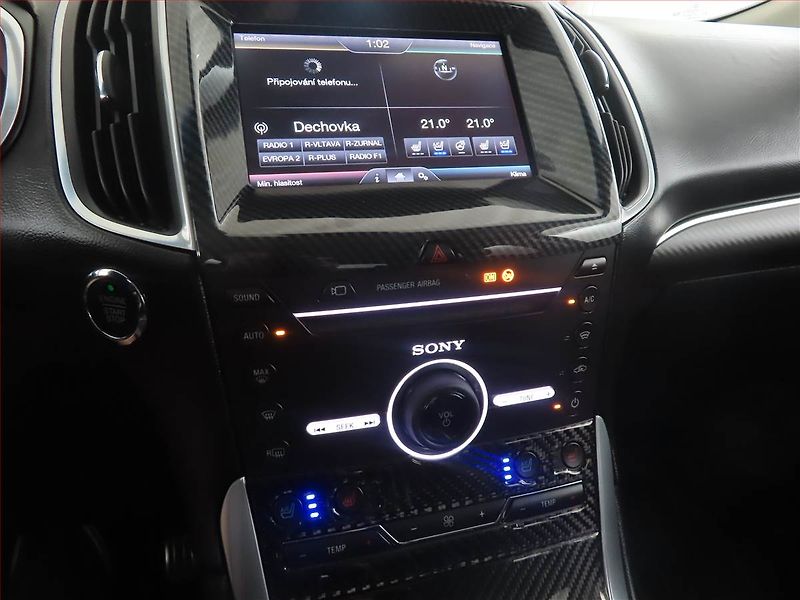Ford Edge (2016) Titanium 2.0 Bi-TDCI, 4X4 - fotka 12 z 16