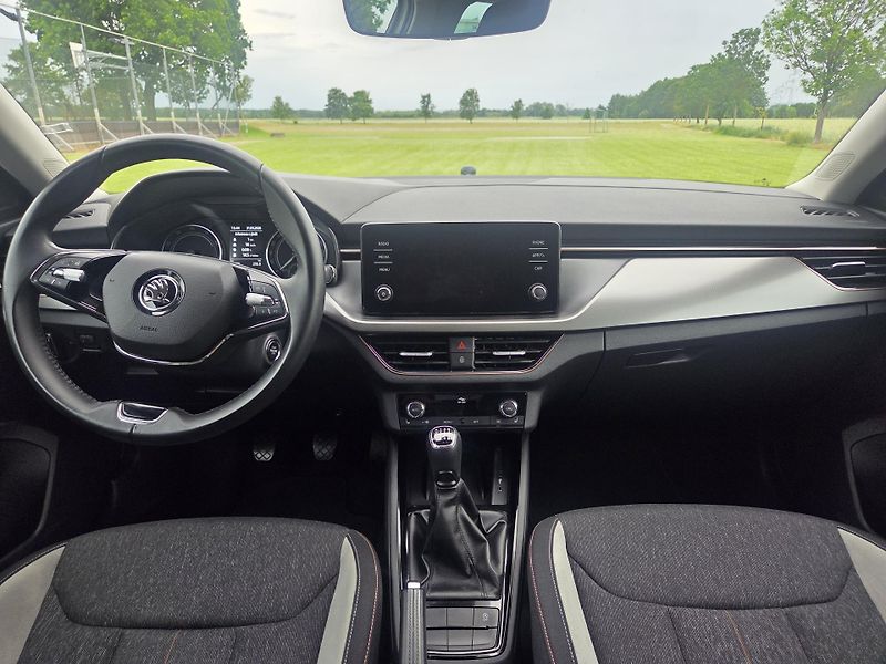 Škoda Scala (2024)  1.0 TSI 81 kW Style, CZ, DPH - fotka 16 z 29