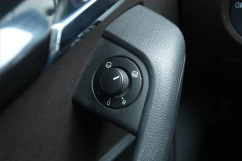 Škoda Octavia (2014) Laurin&Klement 2.0 TDI - fotka 23 z 26