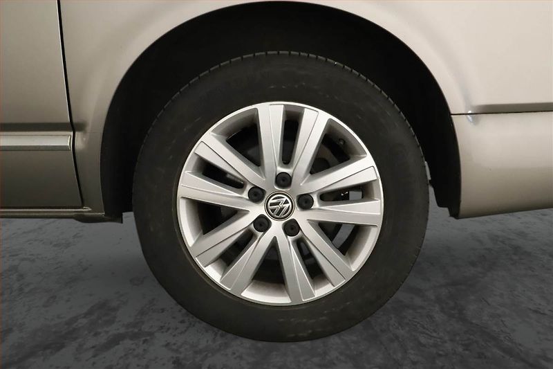 Volkswagen Multivan (2017) Highline 2.0 BiTDI 4Motion, ČR - fotka 17 z 17