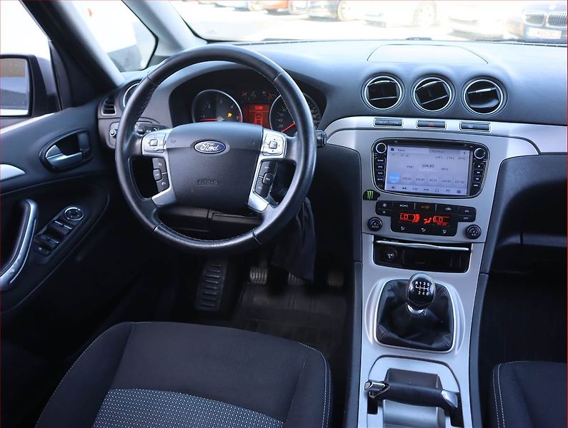 Ford Galaxy (2011) 1.6 TDCi, 7 míst, Navi - fotka 7 z 18