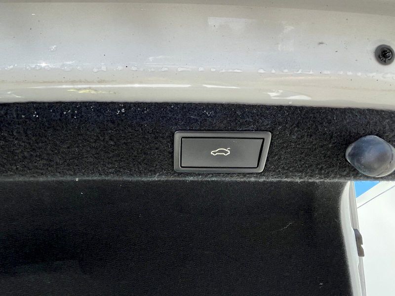Škoda Superb (2022) 2.0 TSI 206kW SportLine 4x4 DS - fotka 11 z 27