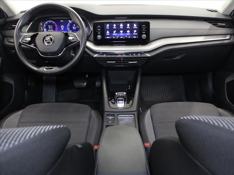 Škoda Octavia 2,0 TDi DSG Ambi. Výprodej! - fotka 8 z 20