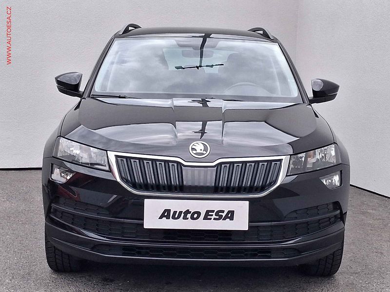 Škoda Karoq (2018) 1.0 TSi, Ambition, park.čidla - fotka 2 z 16