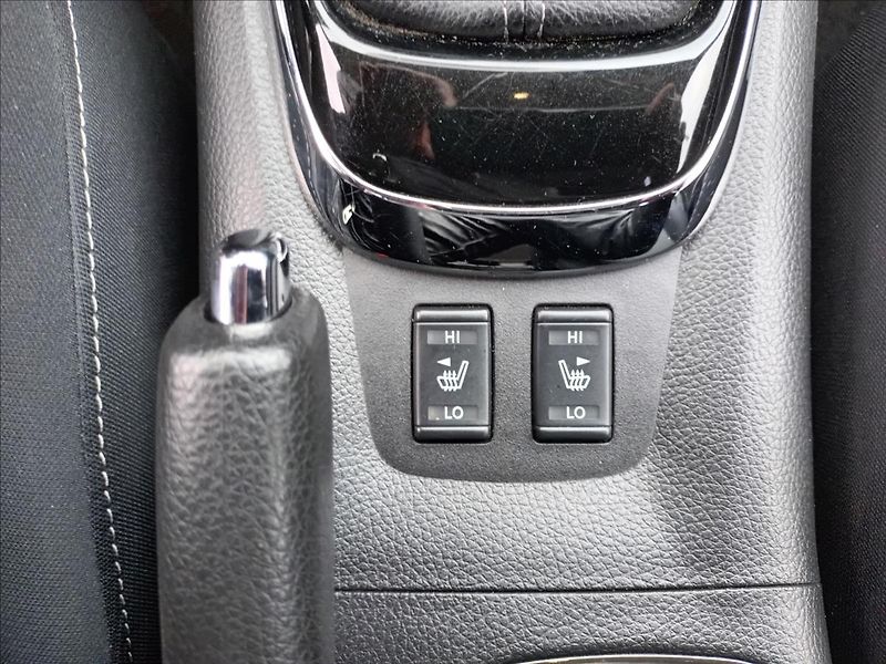 Nissan Pulsar 1,2 DIG-T,1MAJ,ČE,SERVIS,KOLA - fotka 17 z 40