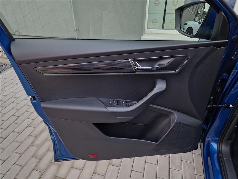 Škoda Karoq 2.0TDI Style,původ ČR,1.Maj. - fotka 38 z 50