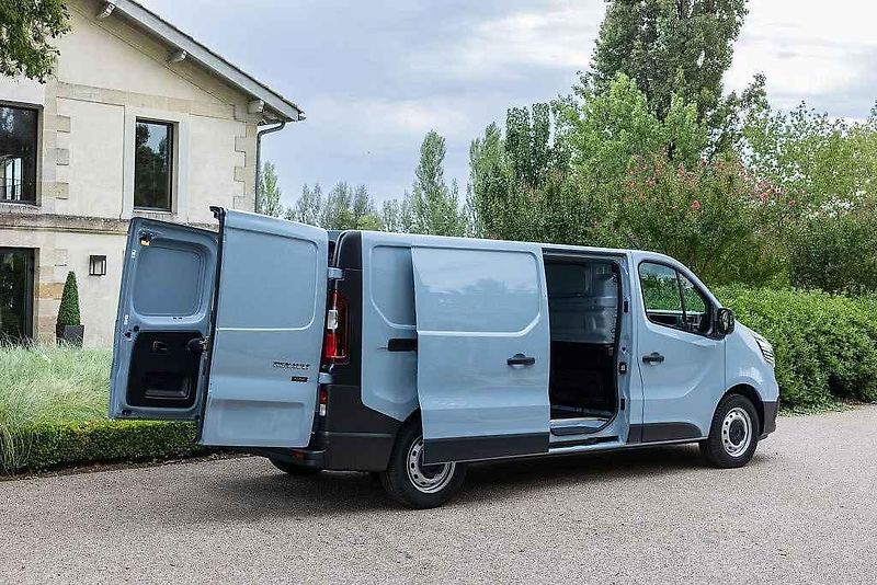 Trafic doplňuje řadu elektrických dodávek Renaultu