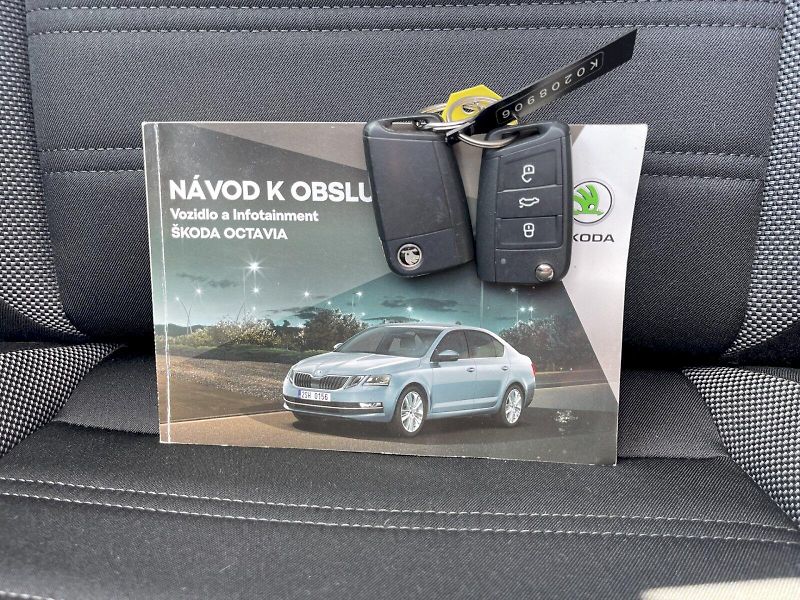 Škoda Octavia (2019) 1.5 TSI 110kW Ambition Plus co - fotka 29 z 30