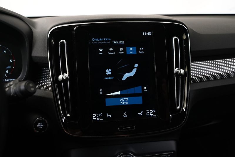 Volvo XC40 - fotka 22 z 26