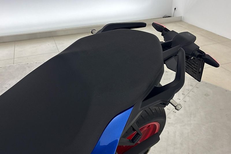 BMW MOTO F 900 XR - fotka 9 z 13