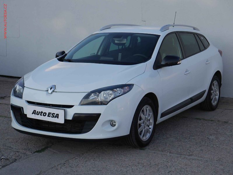 Renault Mégane (2012) 1.6i, ČR, autoAC, temp - fotka 3 z 15