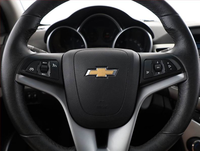Chevrolet Cruze (2012) 1.6 i 16V, ČR,1.maj, Tempomat - fotka 8 z 13