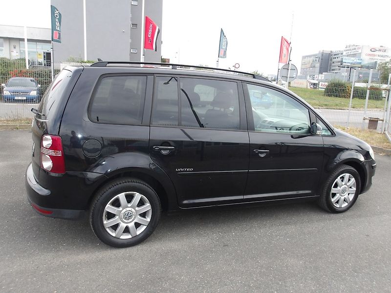 Volkswagen Touran 1,6i 75kW ! KRASAVEC !!! - fotka 7 z 26