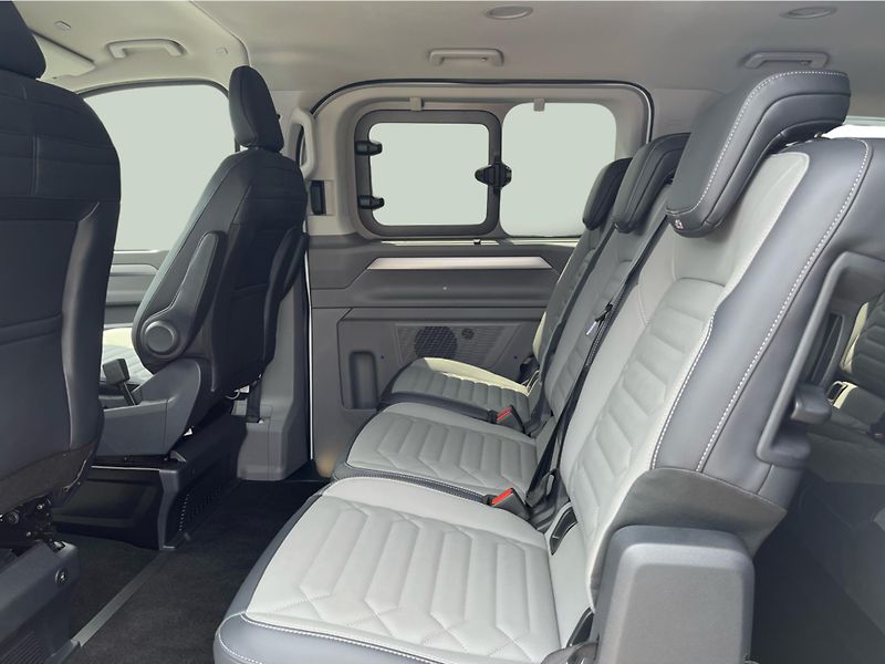 Volkswagen Caravelle 2.0TDI DSG 4MOTION STYLE 125kW - fotka 12 z 24