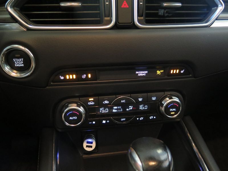 Mazda CX-5 (2017) 2.2 SkyAc-D,4x4,DPH,autom,kůže - fotka 10 z 29