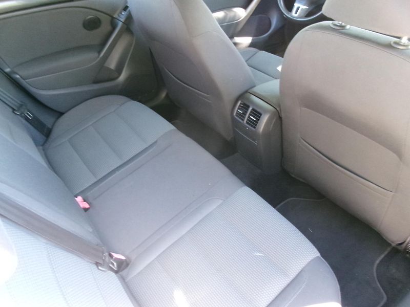 Volkswagen Golf (2010) 1,2TSI AUTOKLIMA - fotka 14 z 23