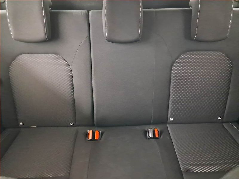 Dacia Duster (2019) 1.6 SCe, ČR,1.maj, Tempomat - fotka 10 z 16